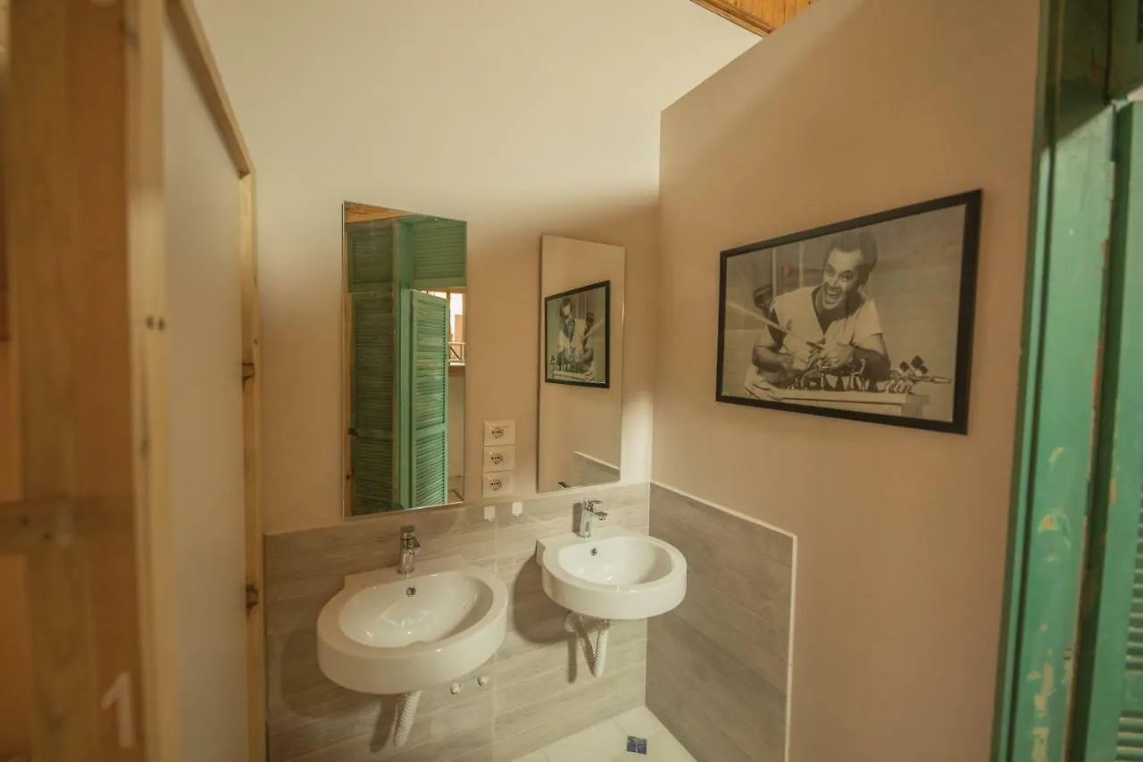 Mosaic Home Tirana Hostel